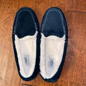 Ugg’s women house shoes